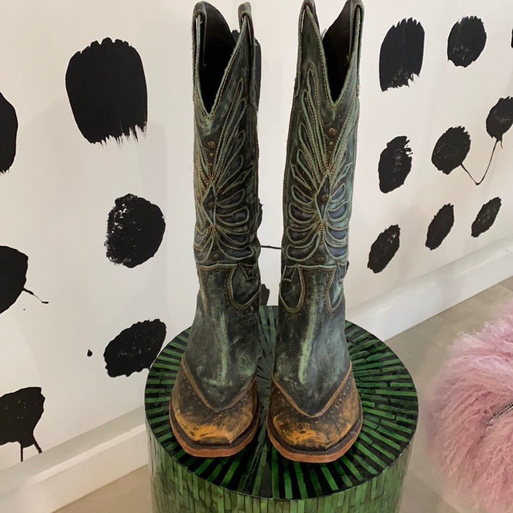 LIBERTY BLACK COWGIRL BOOTS SZ 11